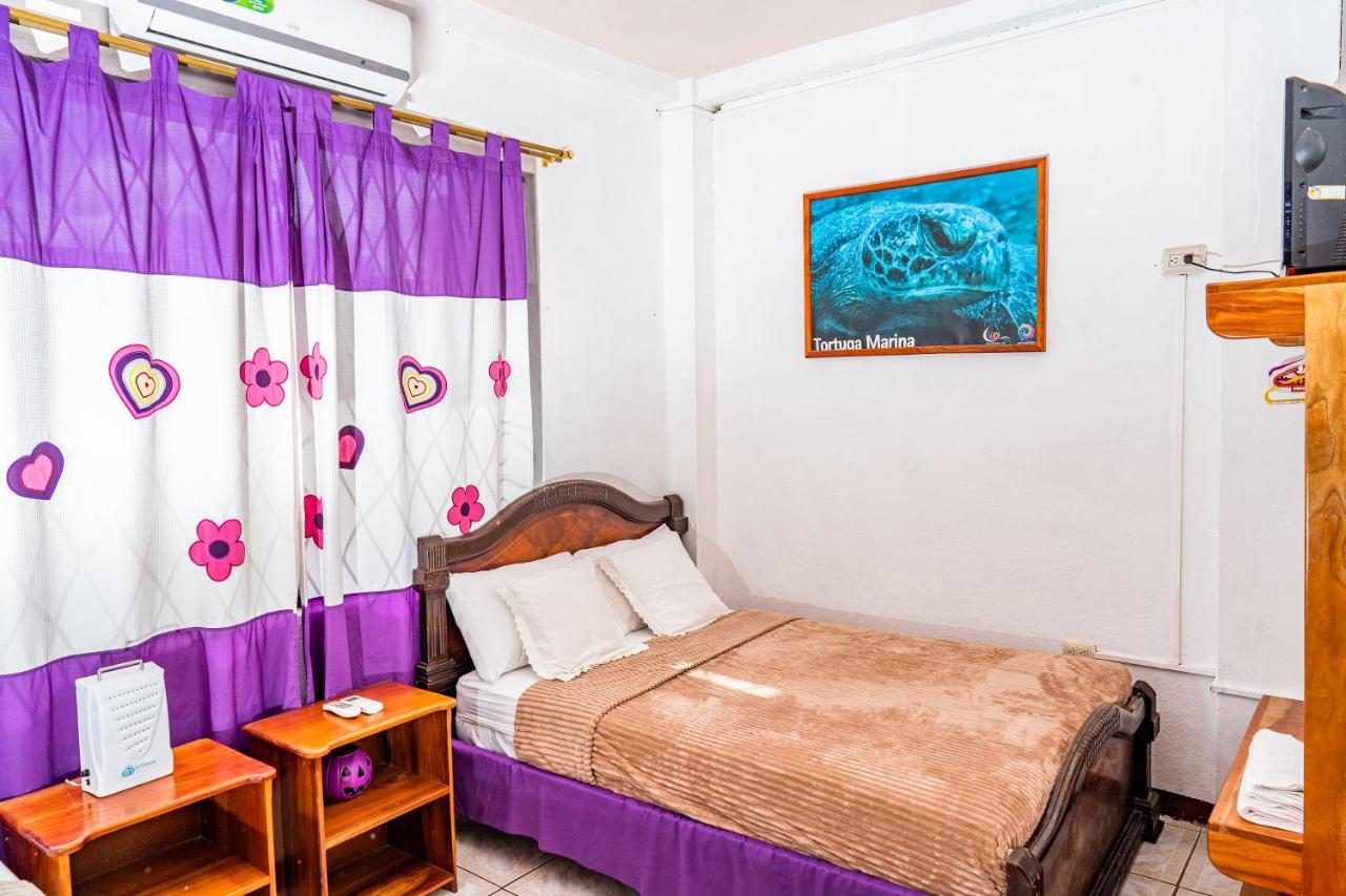 Tintorera Guest House Пуерто Айора Екстериор снимка