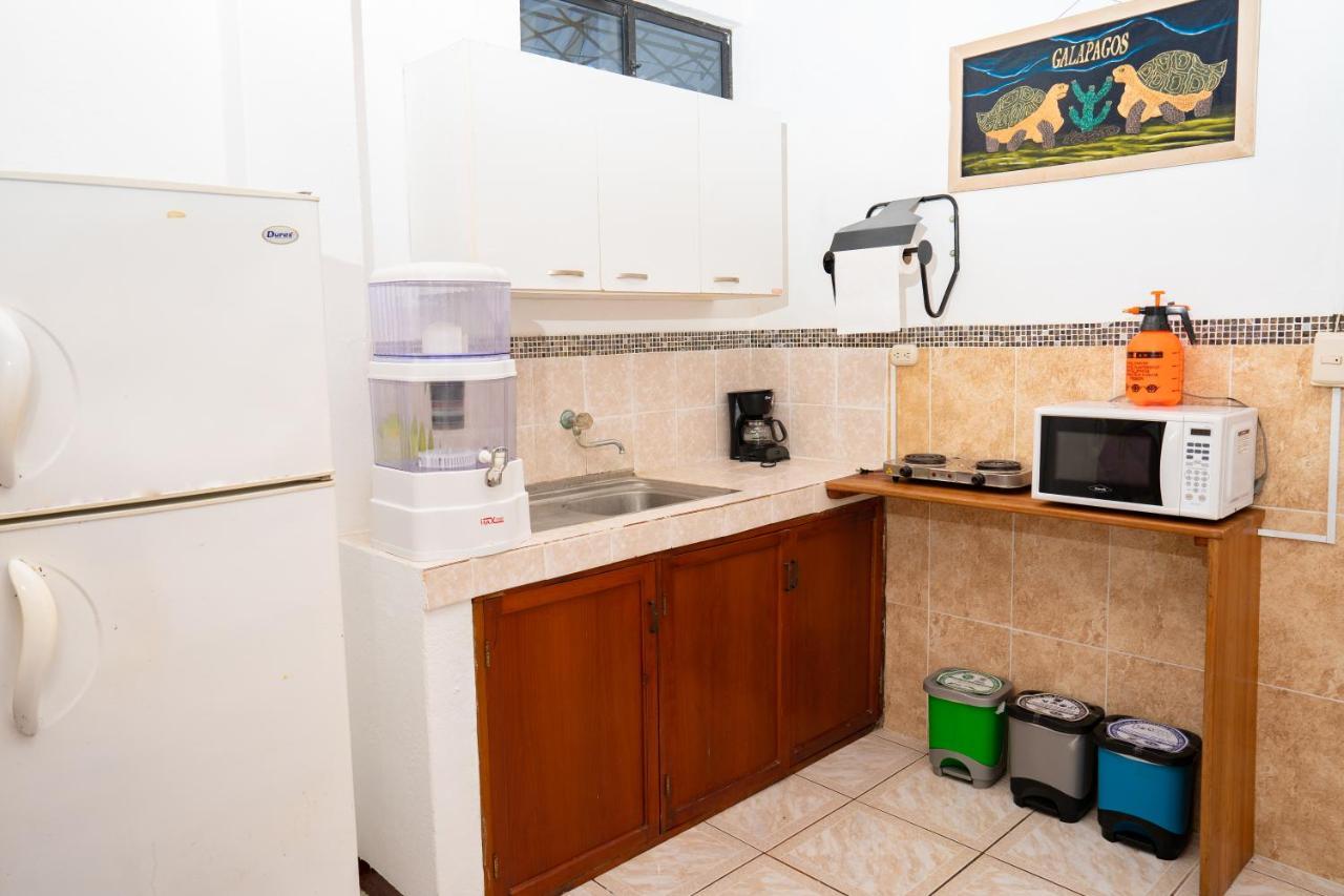 Tintorera Guest House Пуерто Айора Екстериор снимка
