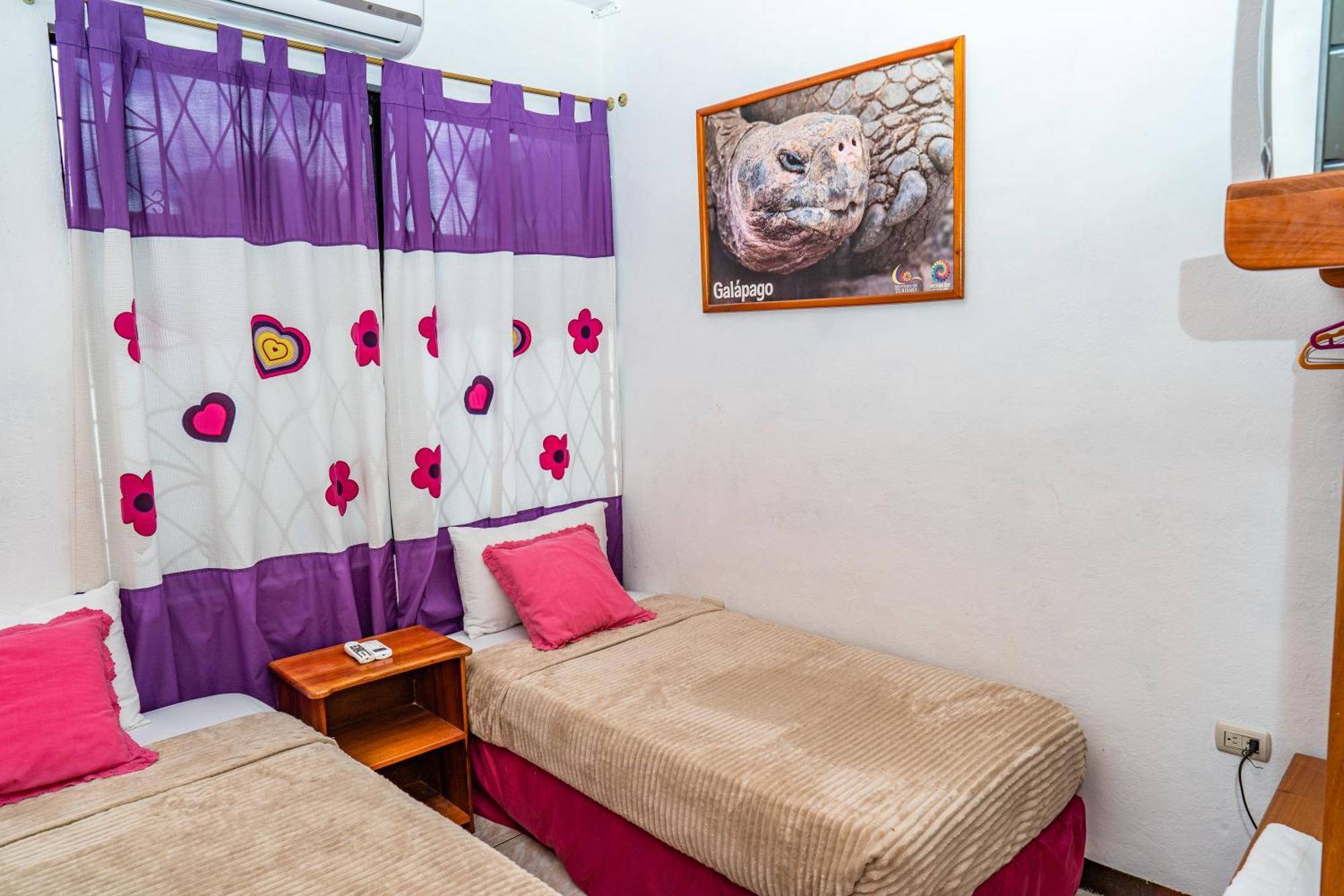 Tintorera Guest House Пуерто Айора Екстериор снимка