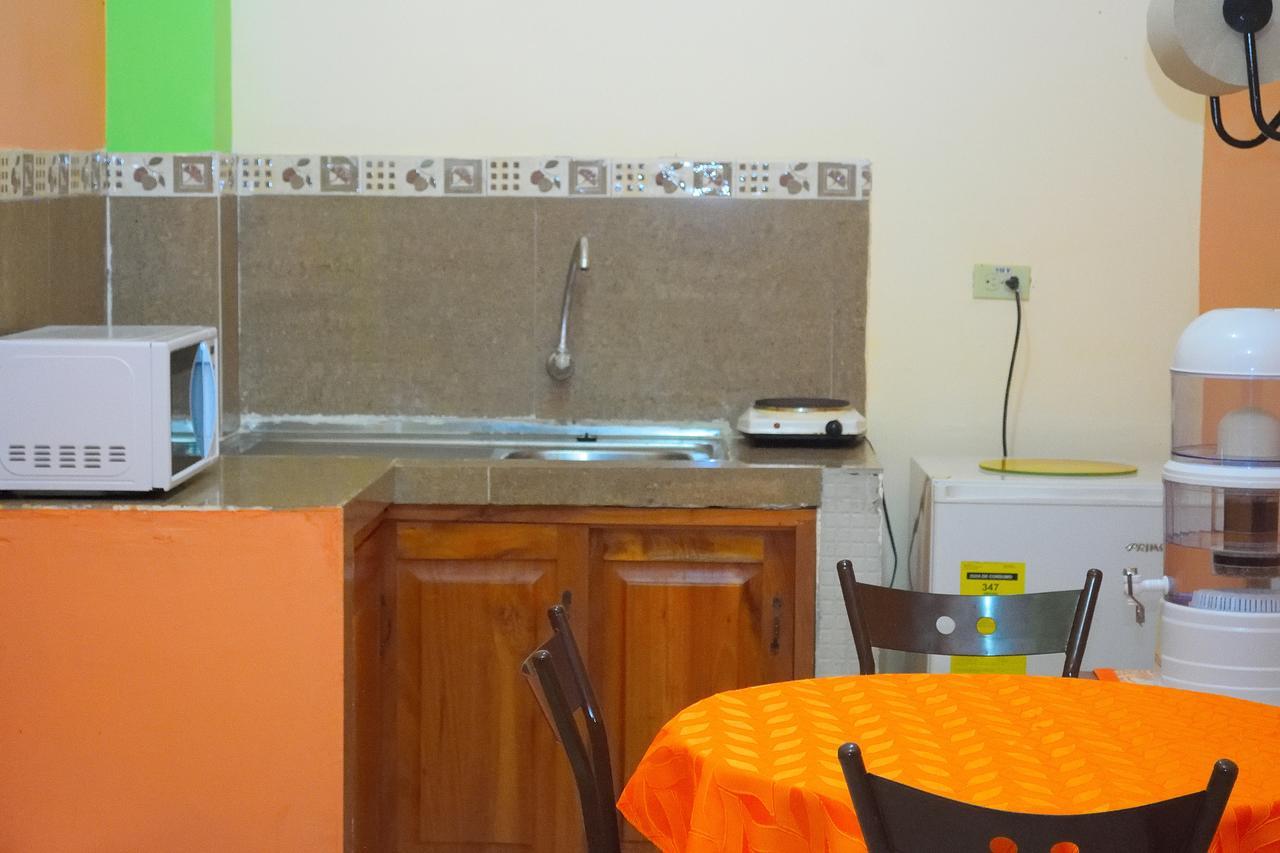 Tintorera Guest House Пуерто Айора Екстериор снимка