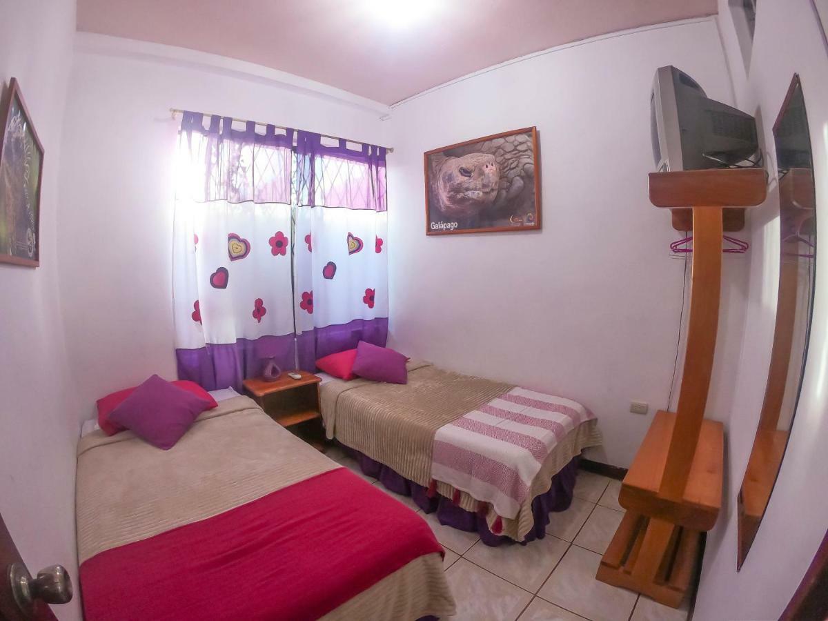 Tintorera Guest House Пуерто Айора Екстериор снимка