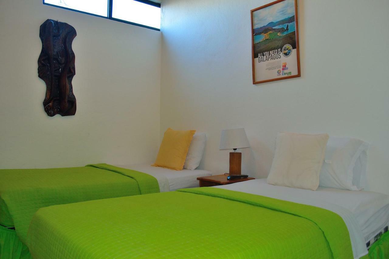 Tintorera Guest House Пуерто Айора Екстериор снимка