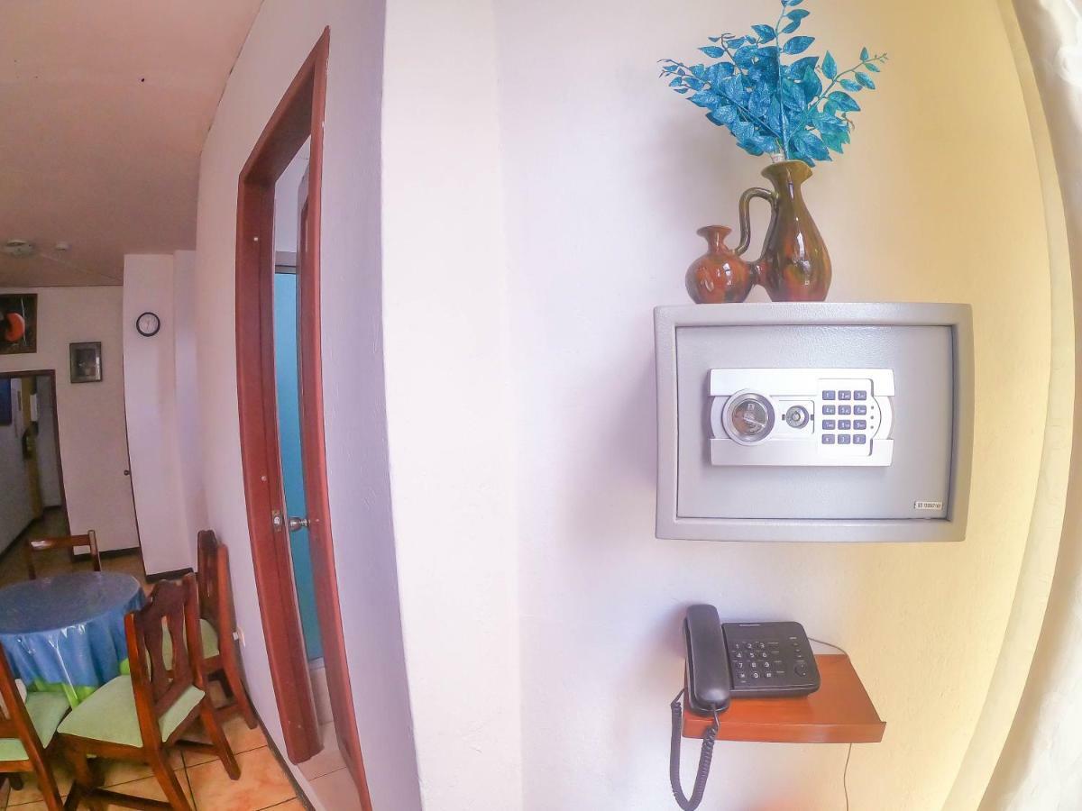 Tintorera Guest House Пуерто Айора Екстериор снимка